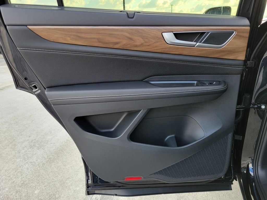 New 2026 Black Volkswagen 2.0T SE w/Technology image 9
