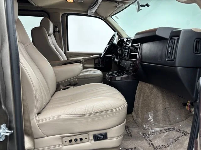 Used 2012 Special Paint GMC Explorer Limited SE image 23