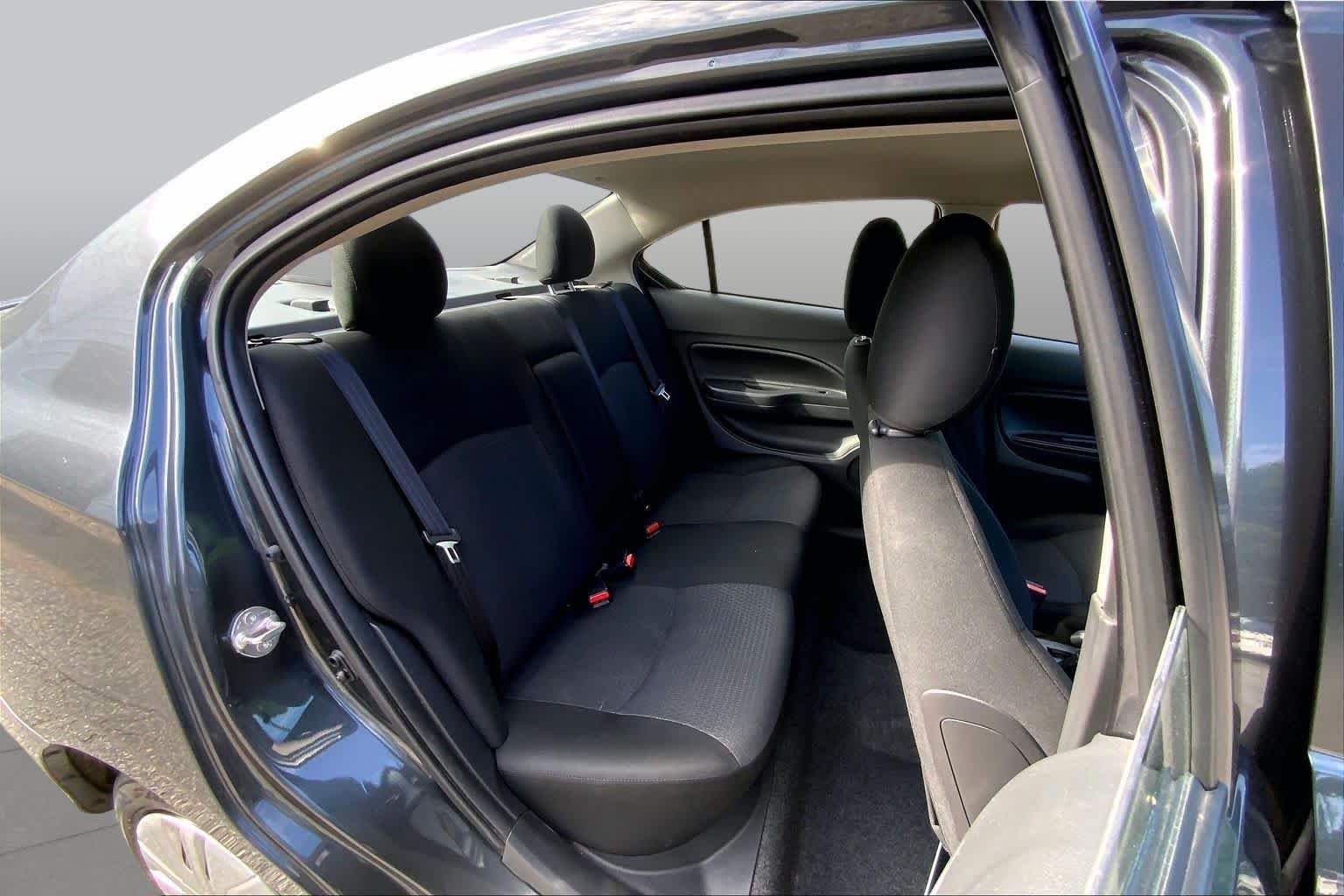 Used 2024 Graphite Gray Metallic Mitsubishi ES image 19