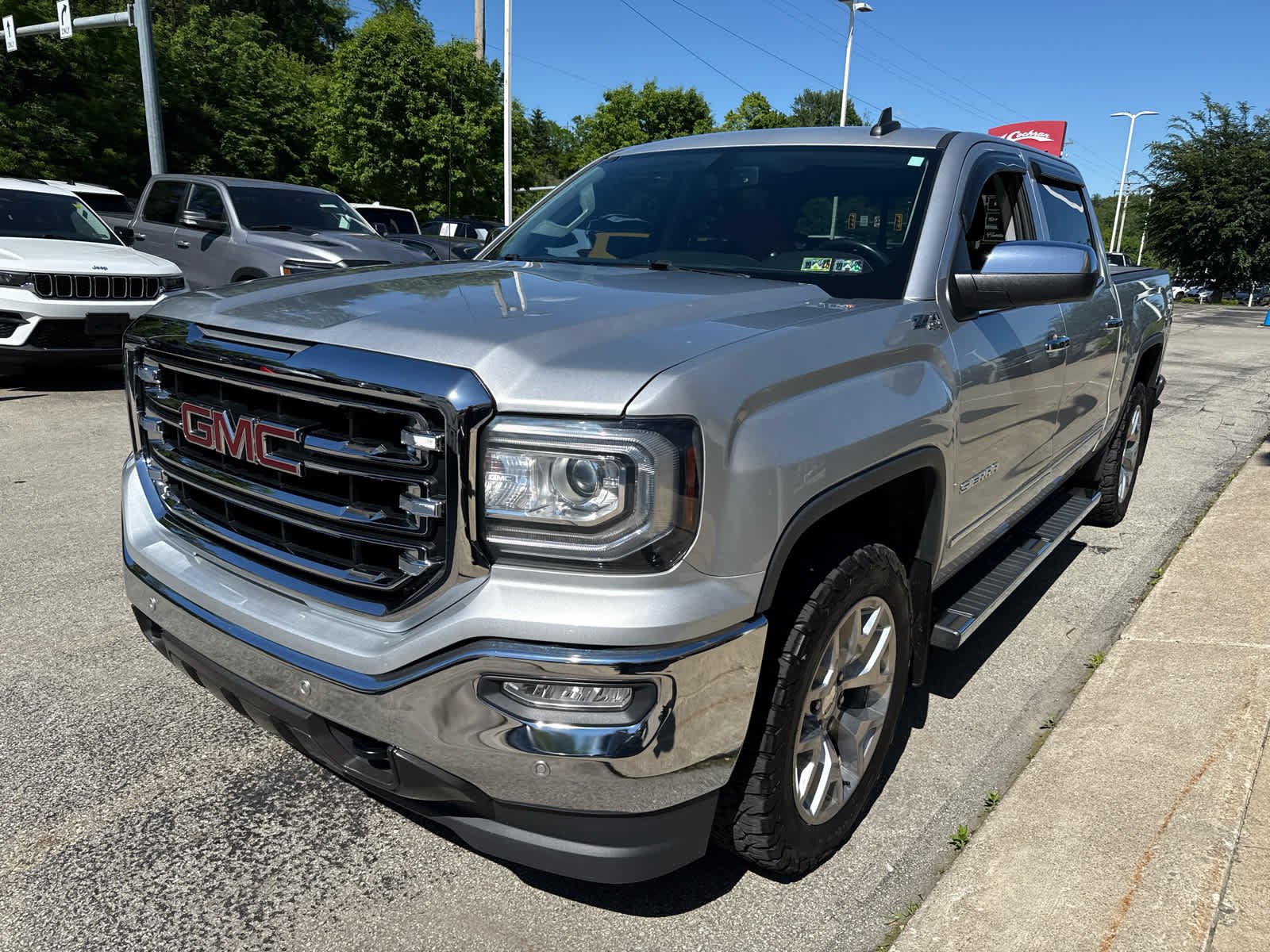 Used 2018 QUICKSILVER METALLIC GMC SLT image 2