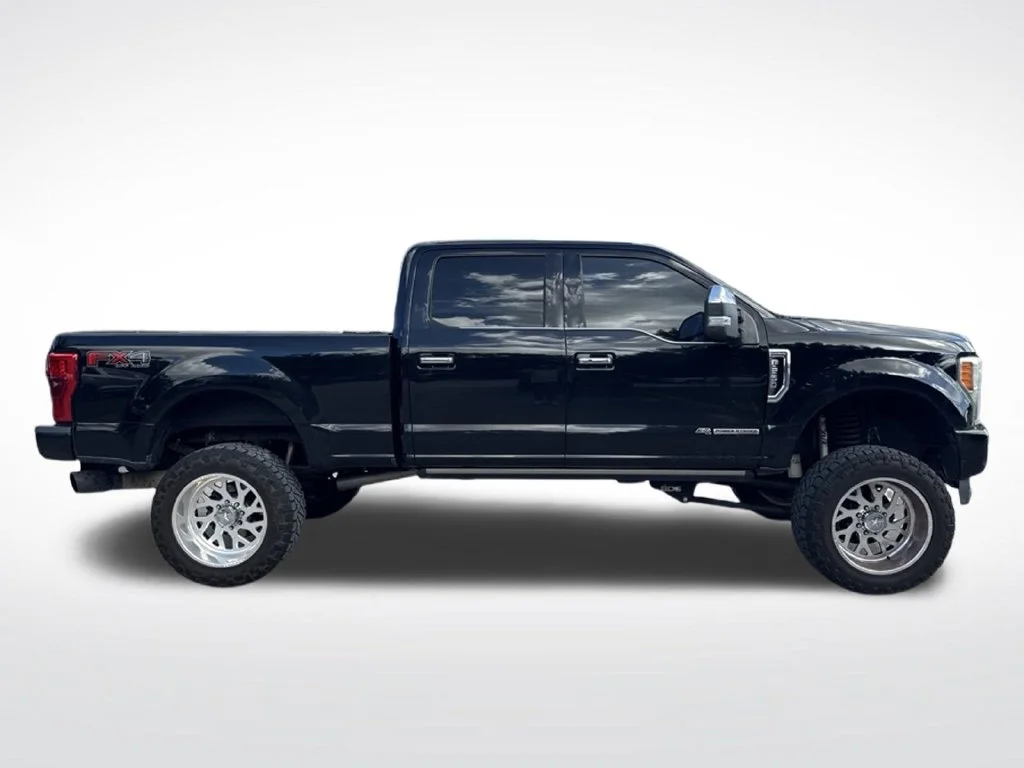 Used 2017 Shadow Black Ford Platinum image 4