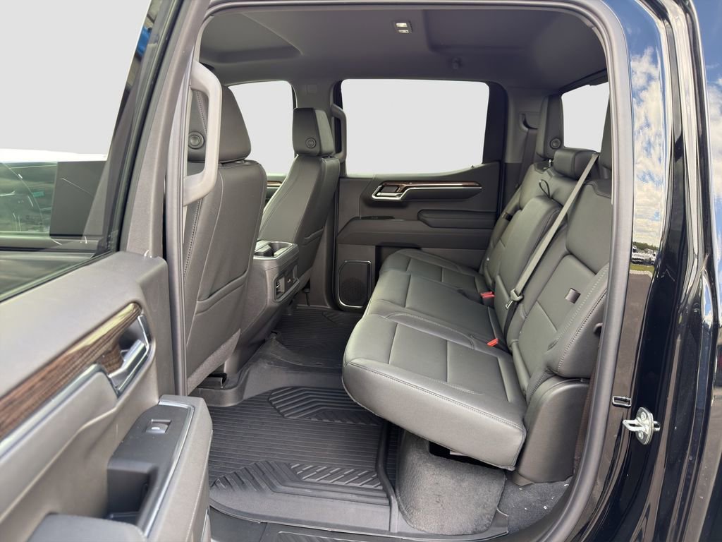 2026 Chevrolet Silverado 1500 LT Trail Boss - Photo 10