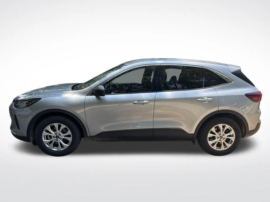 Used 2024 Silver Ford Active image 2