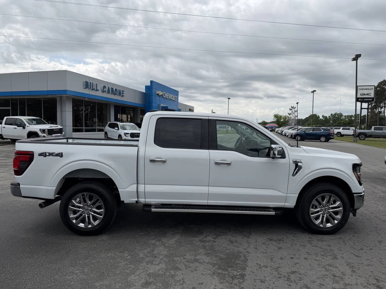 New 2026 Oxford White Ford XLT image 17