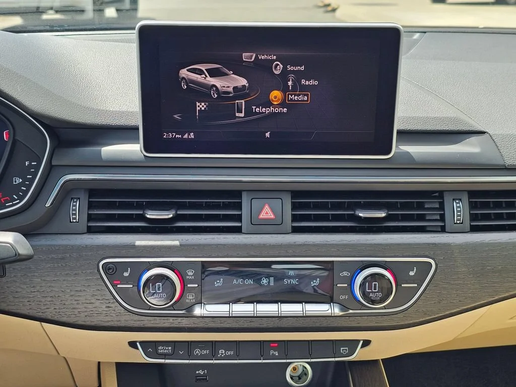 Used 2018  Audi Premium Plus image 29