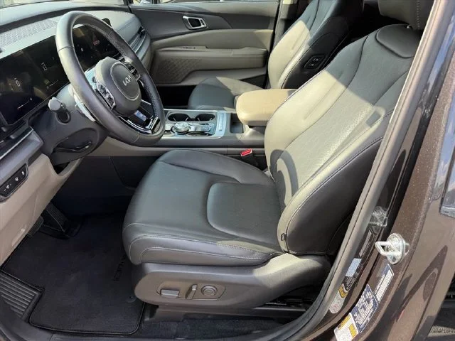 Used 2026 Gray Kia EX image 8