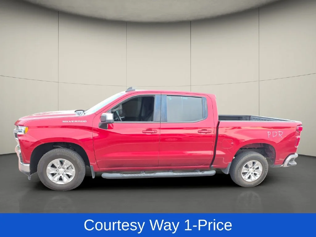 Used 2022 CHERRY RED TINTCOAT Chevrolet LT image 5