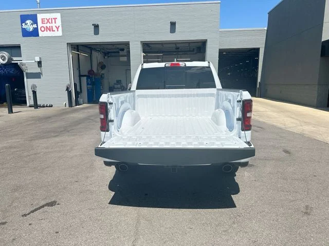 New 2027 Bright White Clear-Coat Exterior Paint RAM Laramie image 25