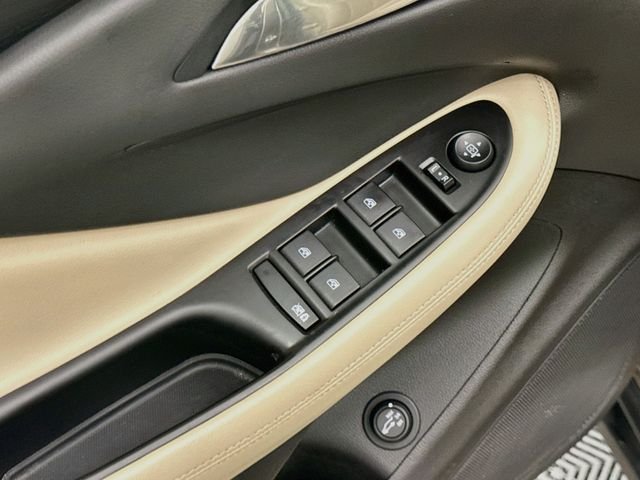 Used 2019 Alloy Metallic Buick Essence image 18