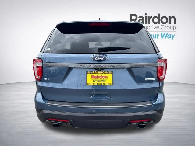 Used 2018 Blue Metallic Ford XLT image 6