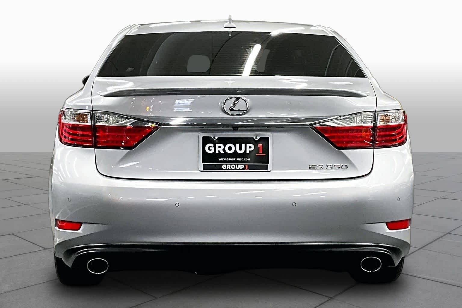 Used 2014 Silver Lining Metallic Lexus  image 4