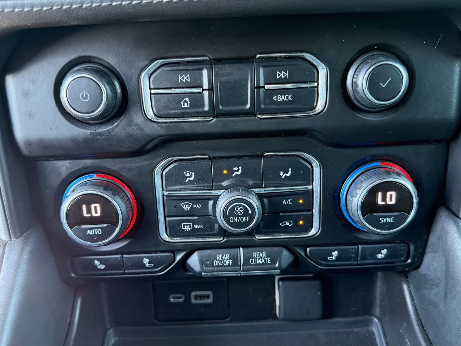 Used 2021 Summit White Chevrolet LT image 27