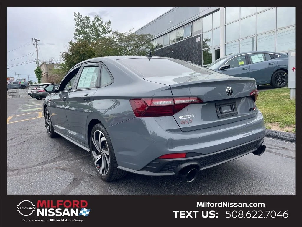 Used 2022 Gray Volkswagen 2.0T Autobahn image 3