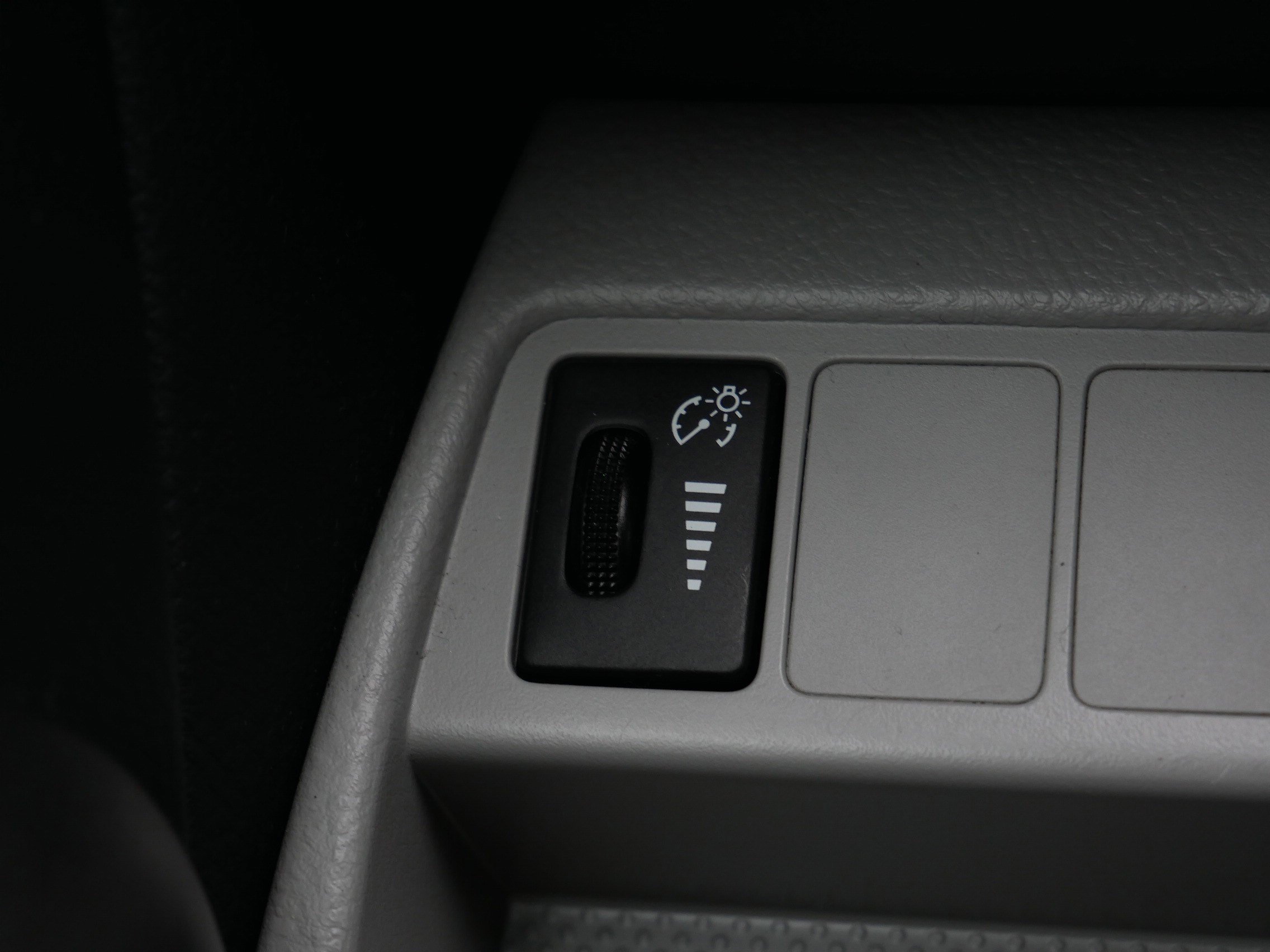 Used 2010 Black Forest Pearl Toyota 4WD 4CYL 4SPD image 25