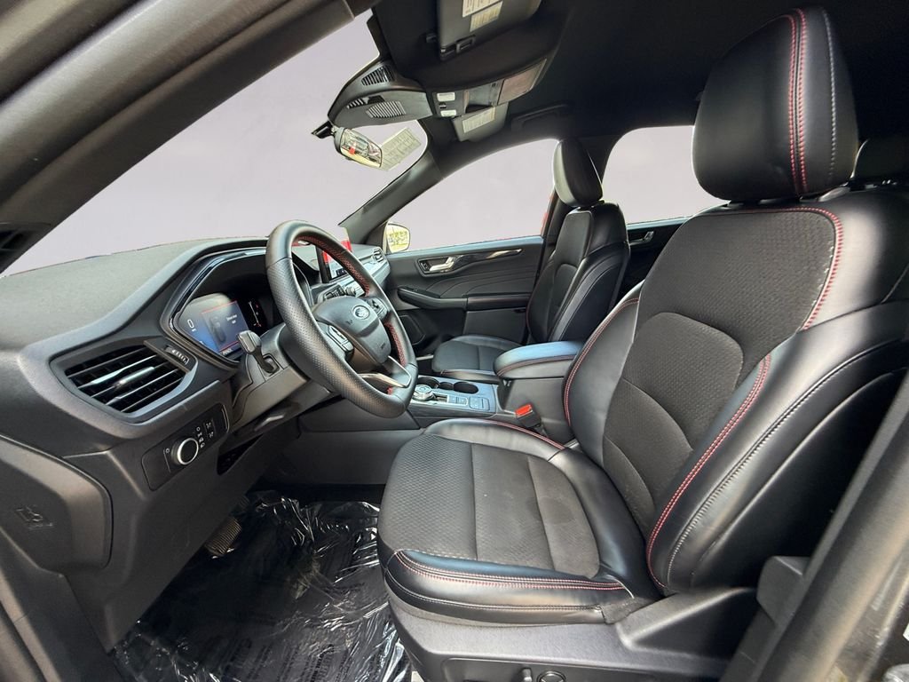Used 2025 Gray Ford ST-Line image 10