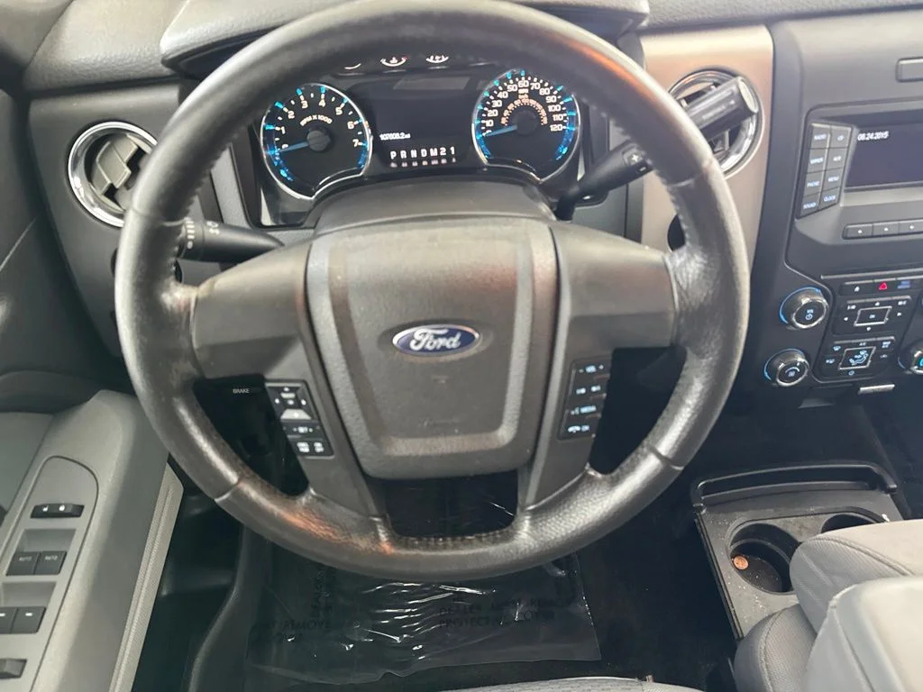 Used 2014 Black Ford XLT image 29