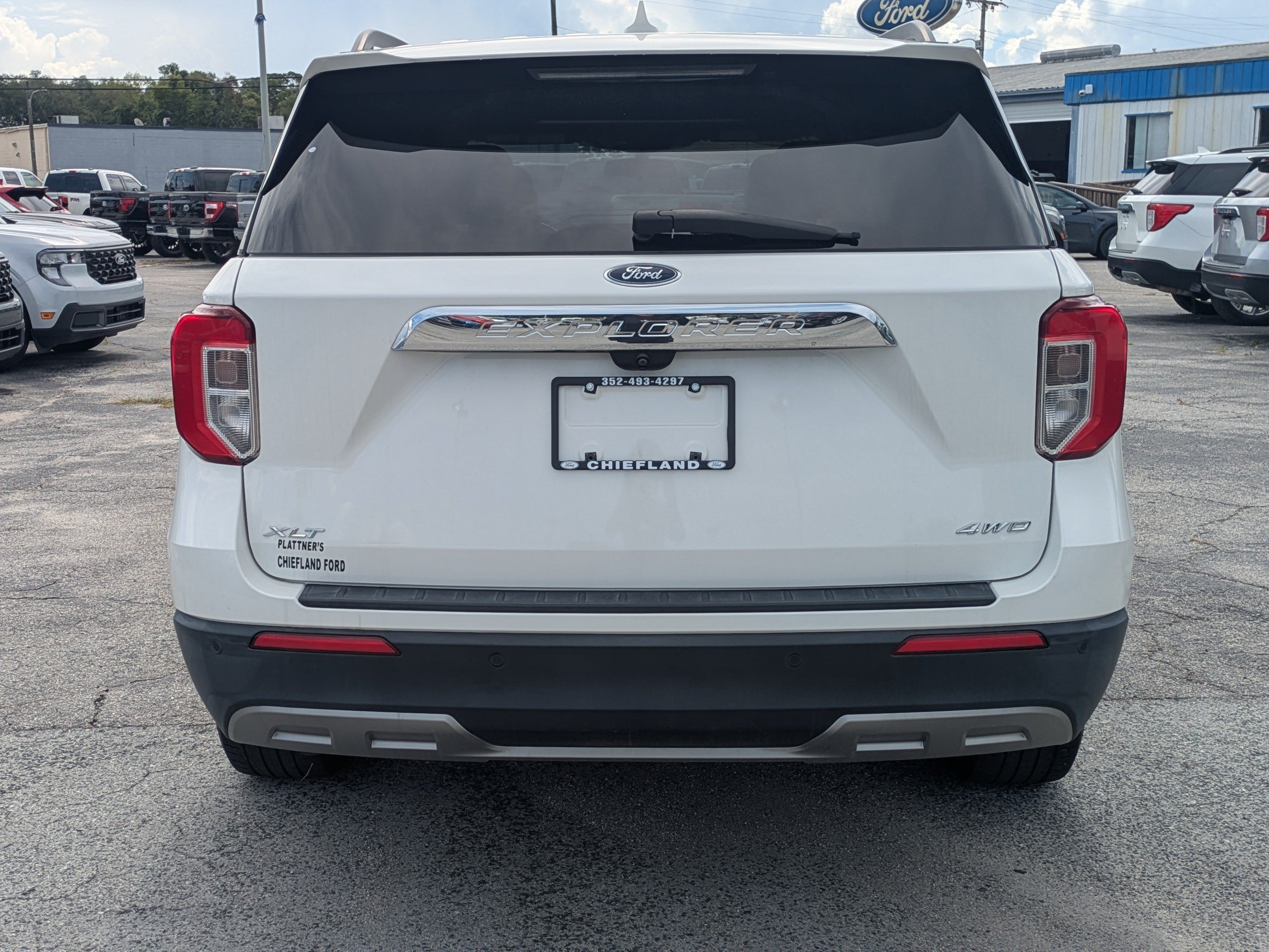 Used 2022 White Ford XLT image 5