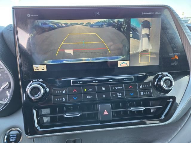 Used 2022 Silver Toyota Platinum image 11