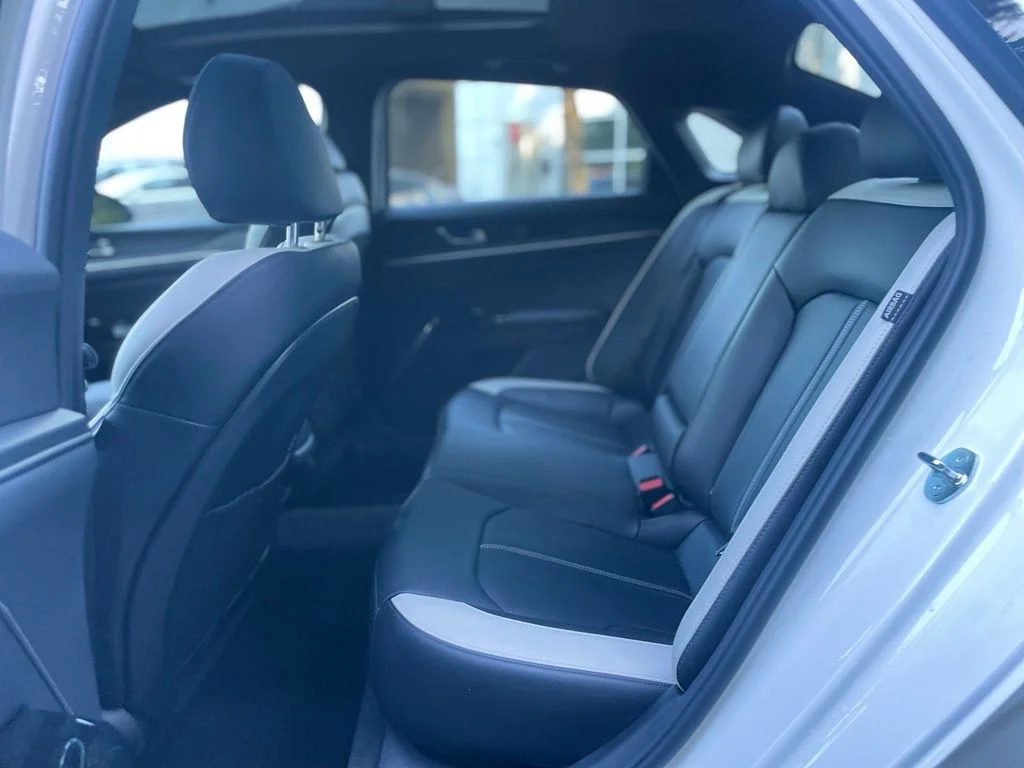 Used 2022 Wolf Gray Kia GT-Line image 9