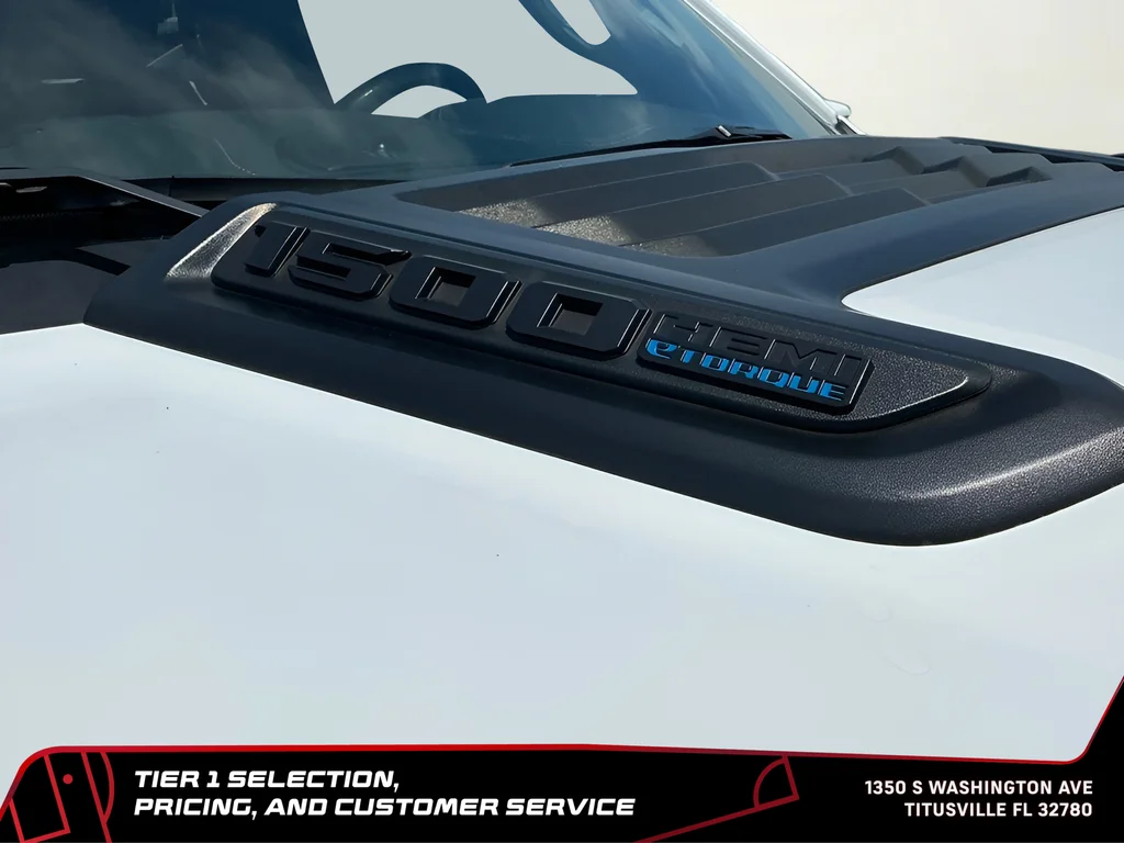 Used 2023 White Ram Limited image 16