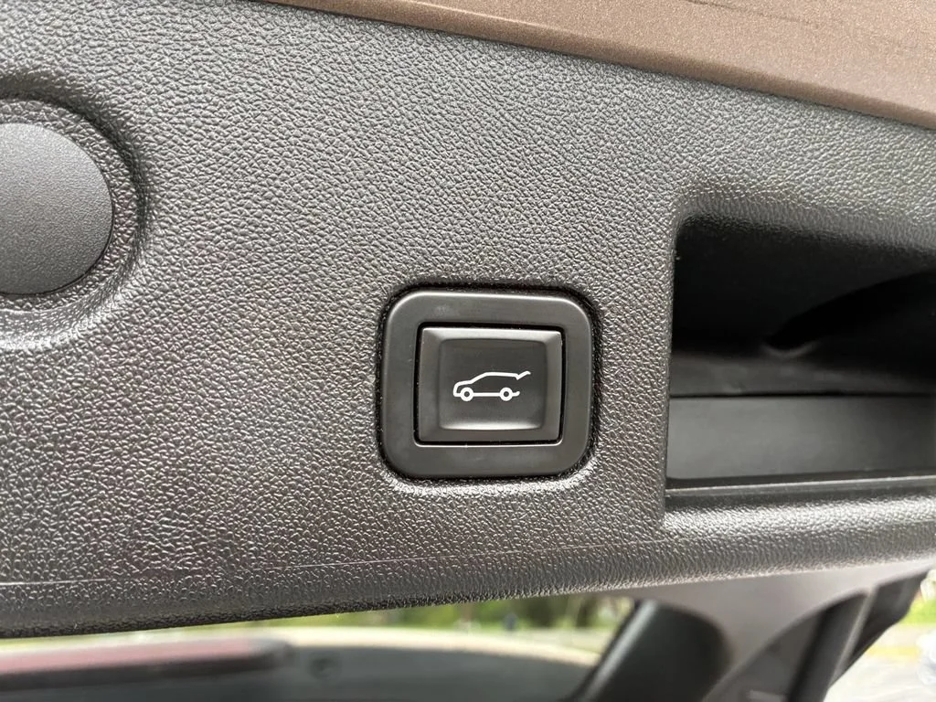 Used 2019 SANDY RIDGE METALLIC Chevrolet LT image 20