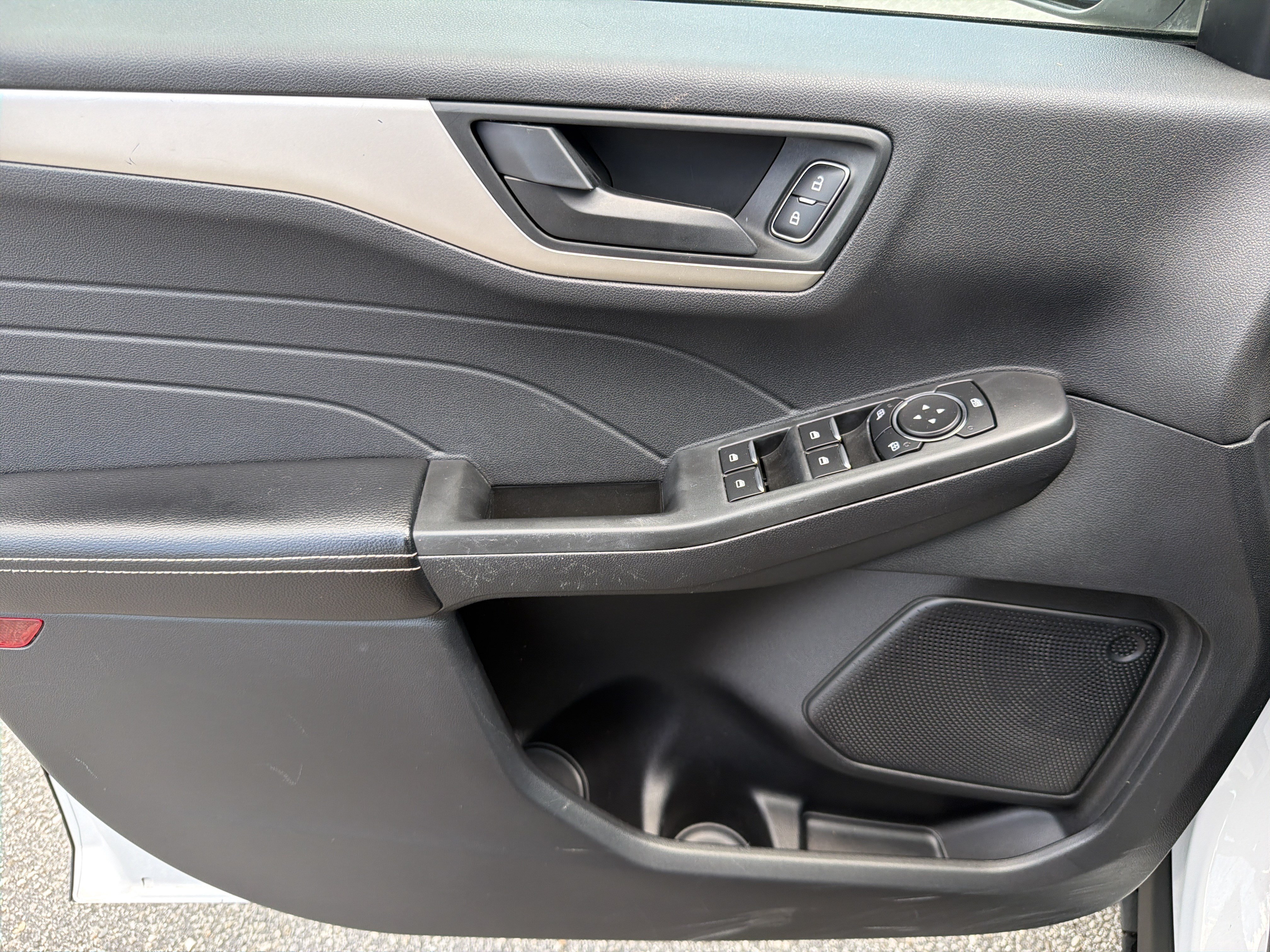 Used 2022 Oxford White Ford S image 19