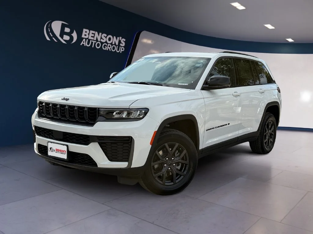 New 2027 White/off-white Jeep Laredo Altitude image 1