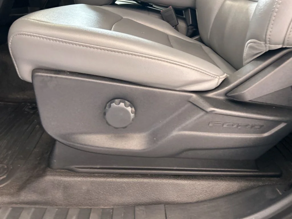 Used 2025 White Ford XL image 46