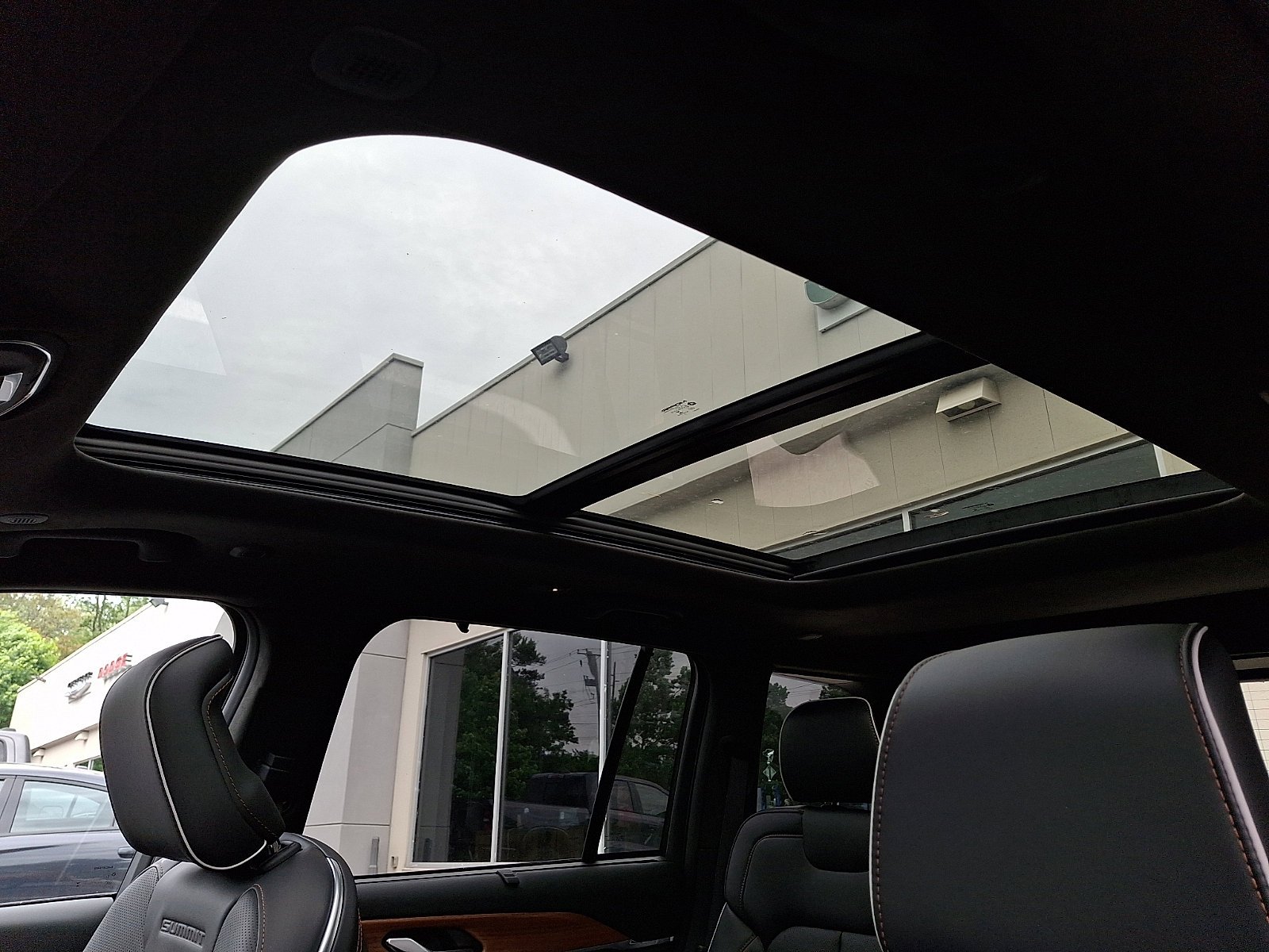 New 2026 Copper Shino Metallic Clear-Coat Exterior Paint Jeep Summit image 10