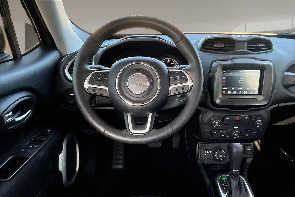 Used 2018 Gray Jeep Sport image 5
