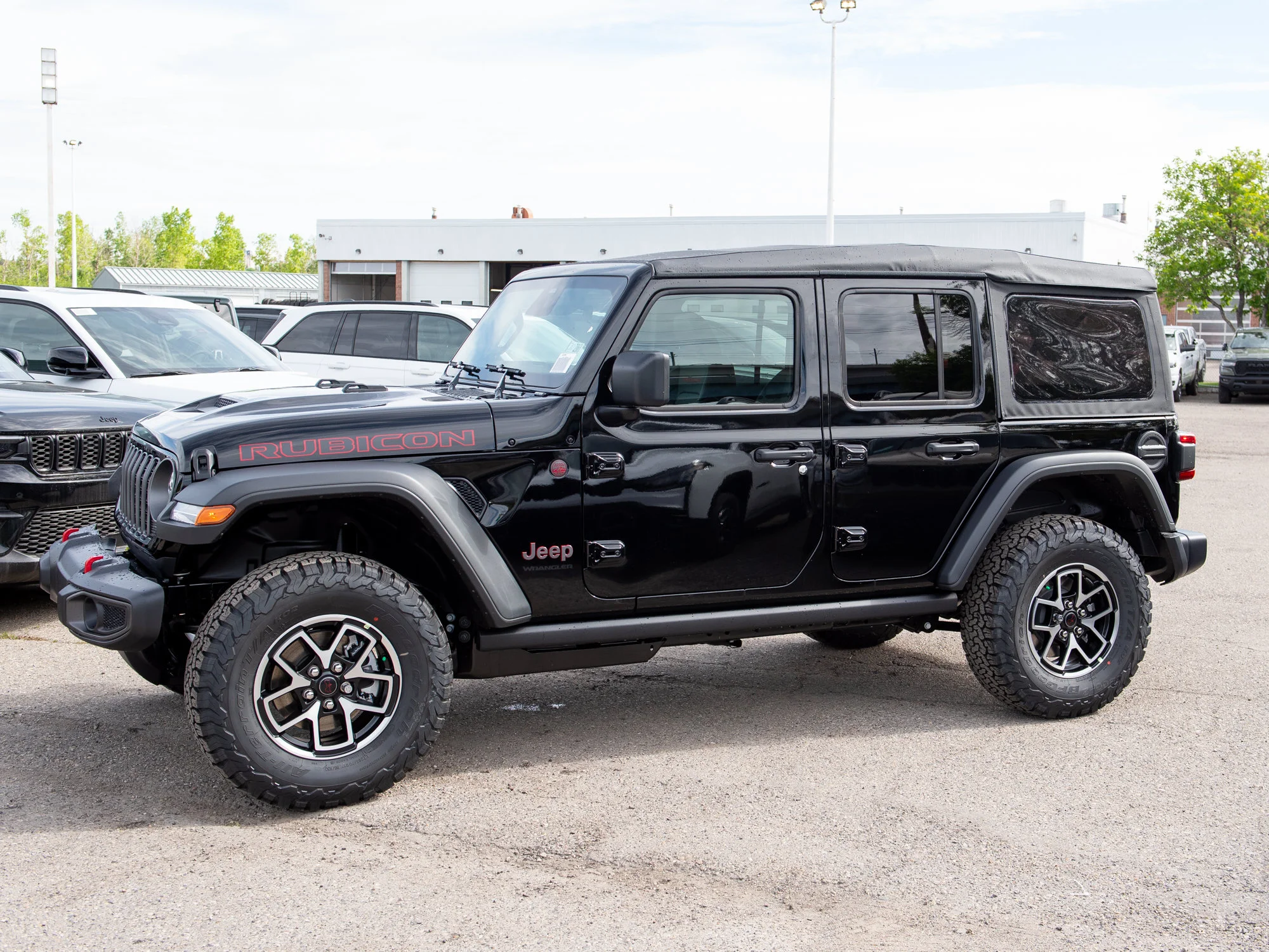New 2026 Black Jeep Rubicon* 4 Door 4x4, Nappa Leather, Rock Rails, Soft Top image 2