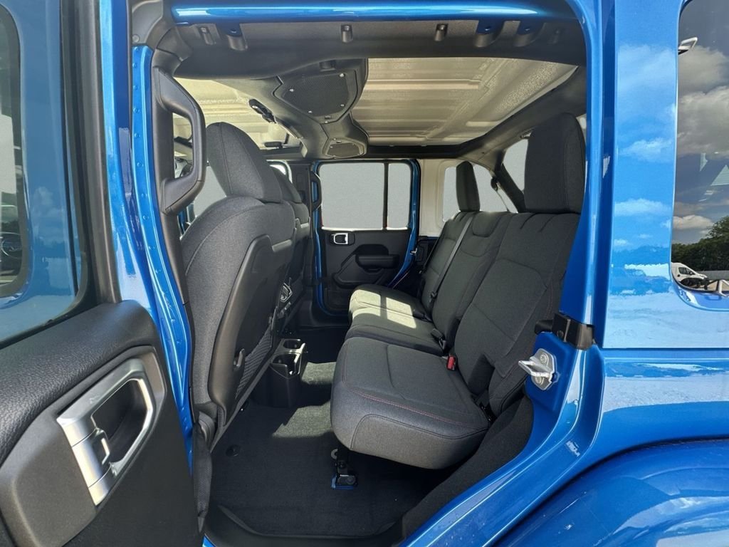 New 2026 Hydro Blue Pearl-Coat Exterior Paint Jeep Rubicon image 16