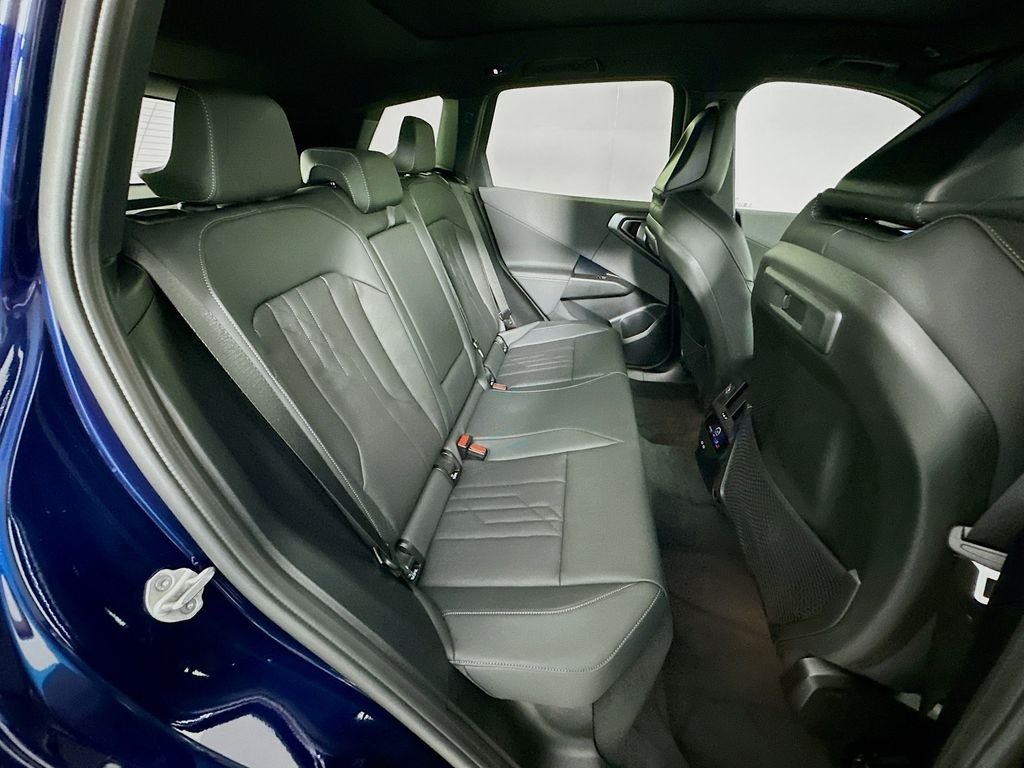 Used 2026 Tanzanite Blue II Metallic BMW M50 xDrive image 26