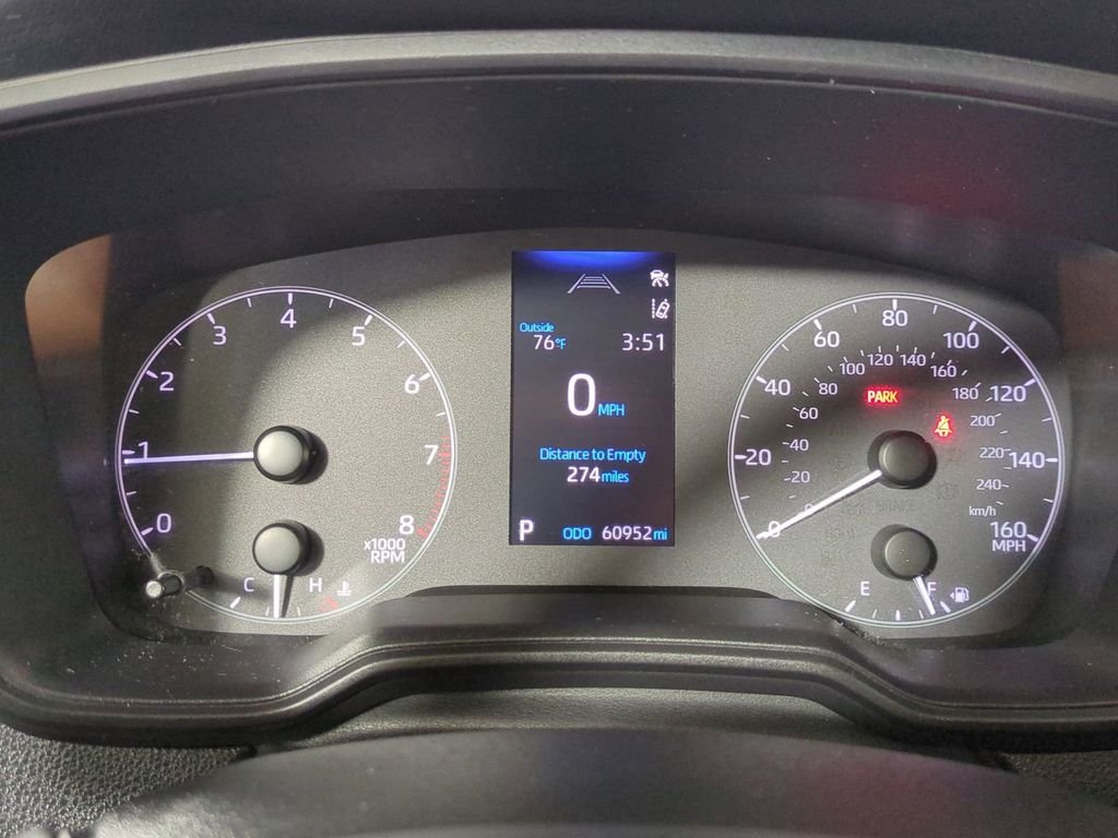 Used 2024  Toyota LE image 27