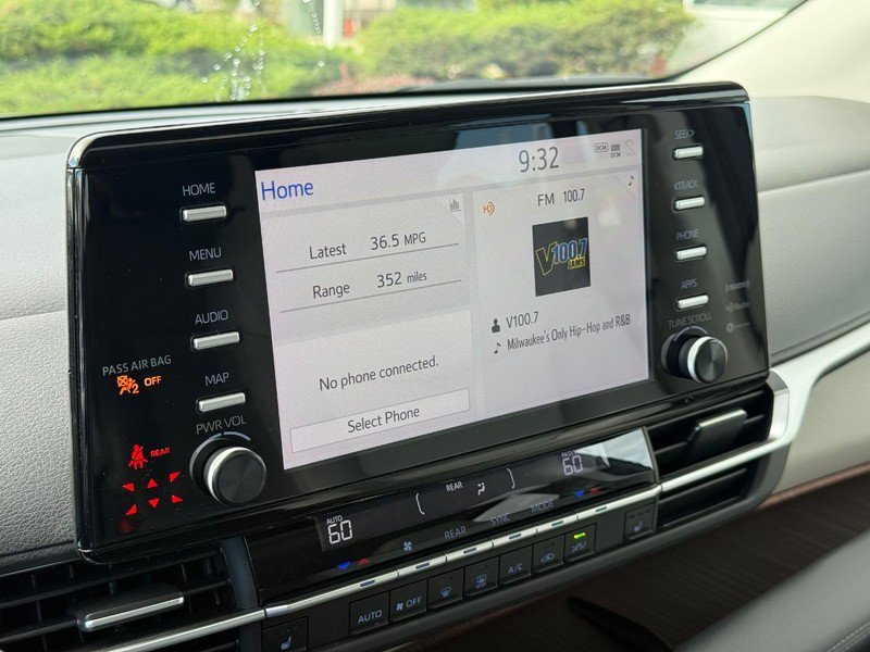 Used 2024 Pearl Toyota XLE image 24