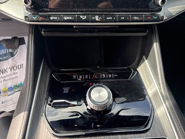 2024 Jeep Wagoneer Series II - Photo 16