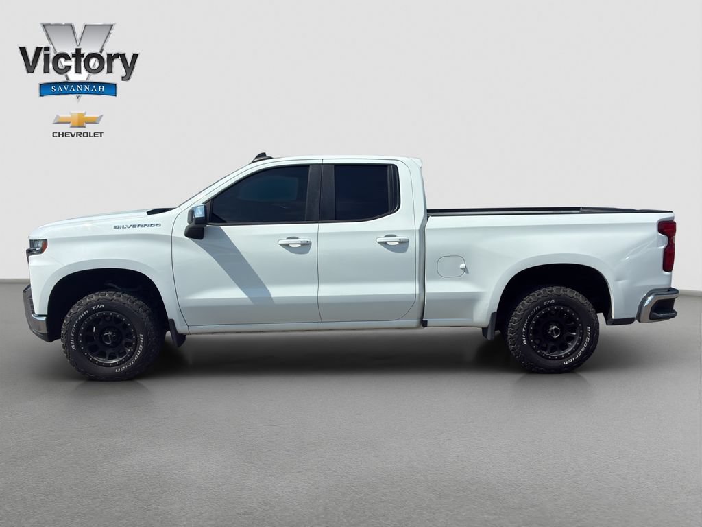 Used 2019 SUMMIT WHITE Chevrolet LT image 4