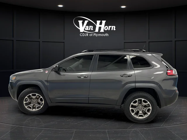 Used 2022 Granite Crystal Metallic Clearcoat Jeep Trailhawk image 4