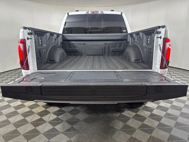 Used 2025 White Ford Raptor image 21