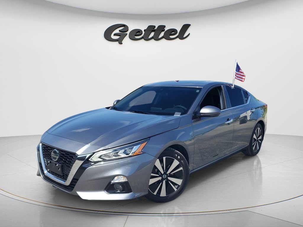 Used 2022 Gray Nissan 2.5 SL image 1