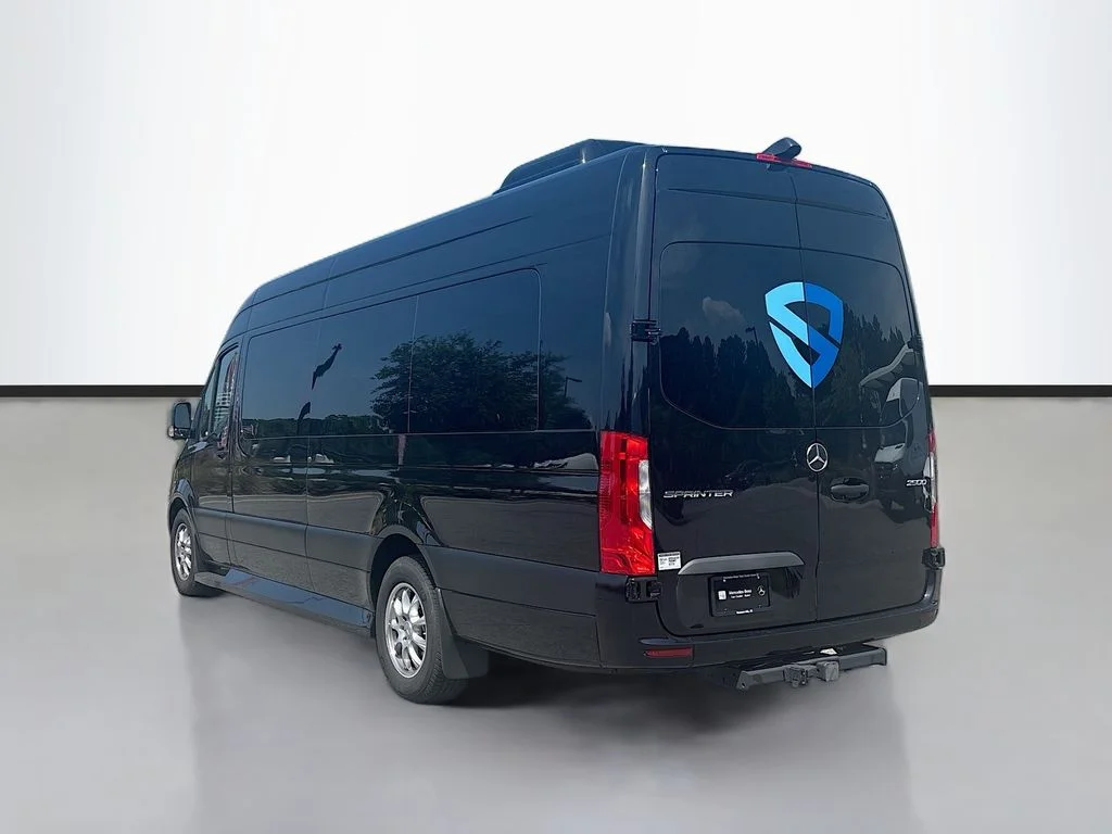 Used 2022 Black Mercedes-Benz Cargo 170 WB image 5