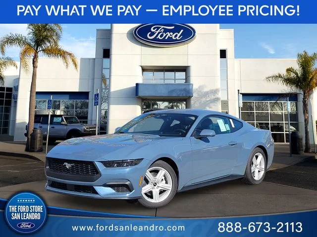 2026 Ford Mustang EcoBoost Fastback's photo