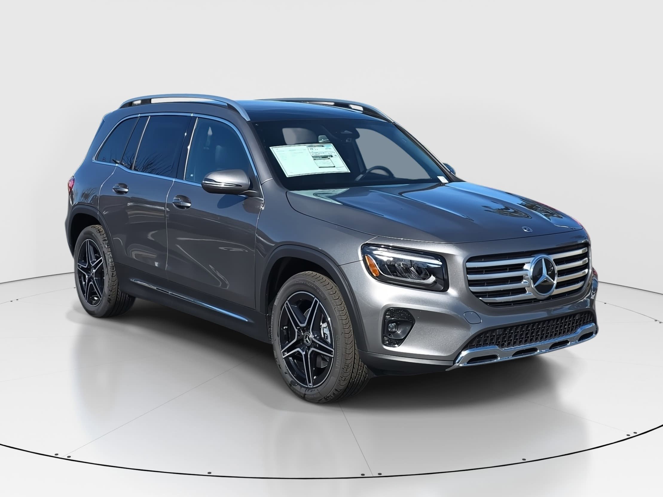 New 2026 Mountain Grey Metallic Mercedes-Benz GLB250 image 3