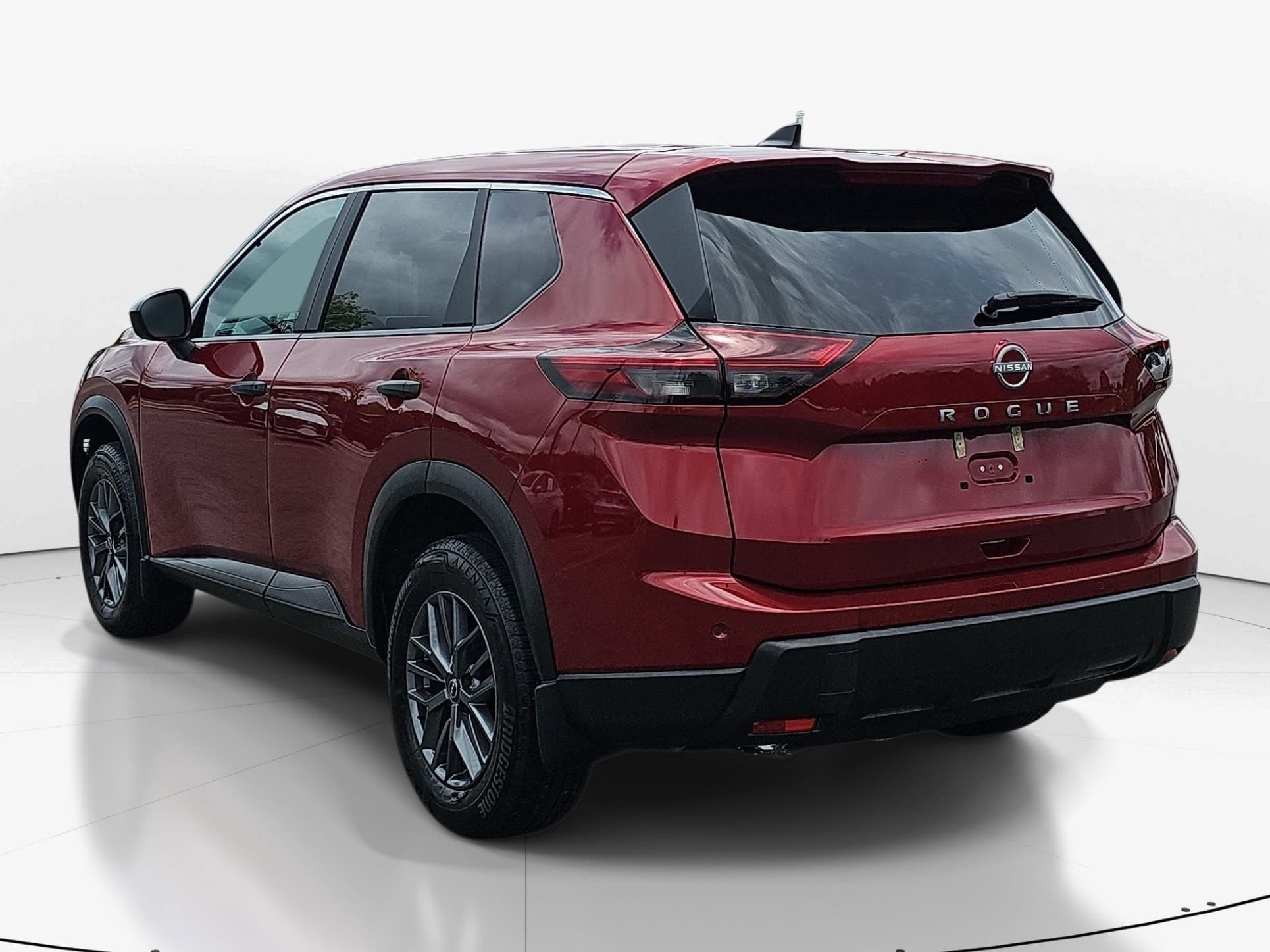 Used 2025 Scarlet Ember Tintcoat Nissan S image 5