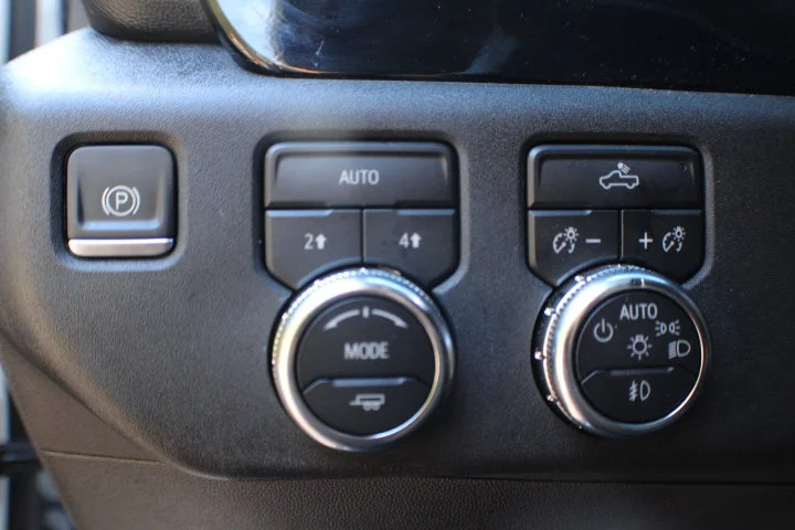 Certified Used 2024 Summit White GMC Elevation image 7