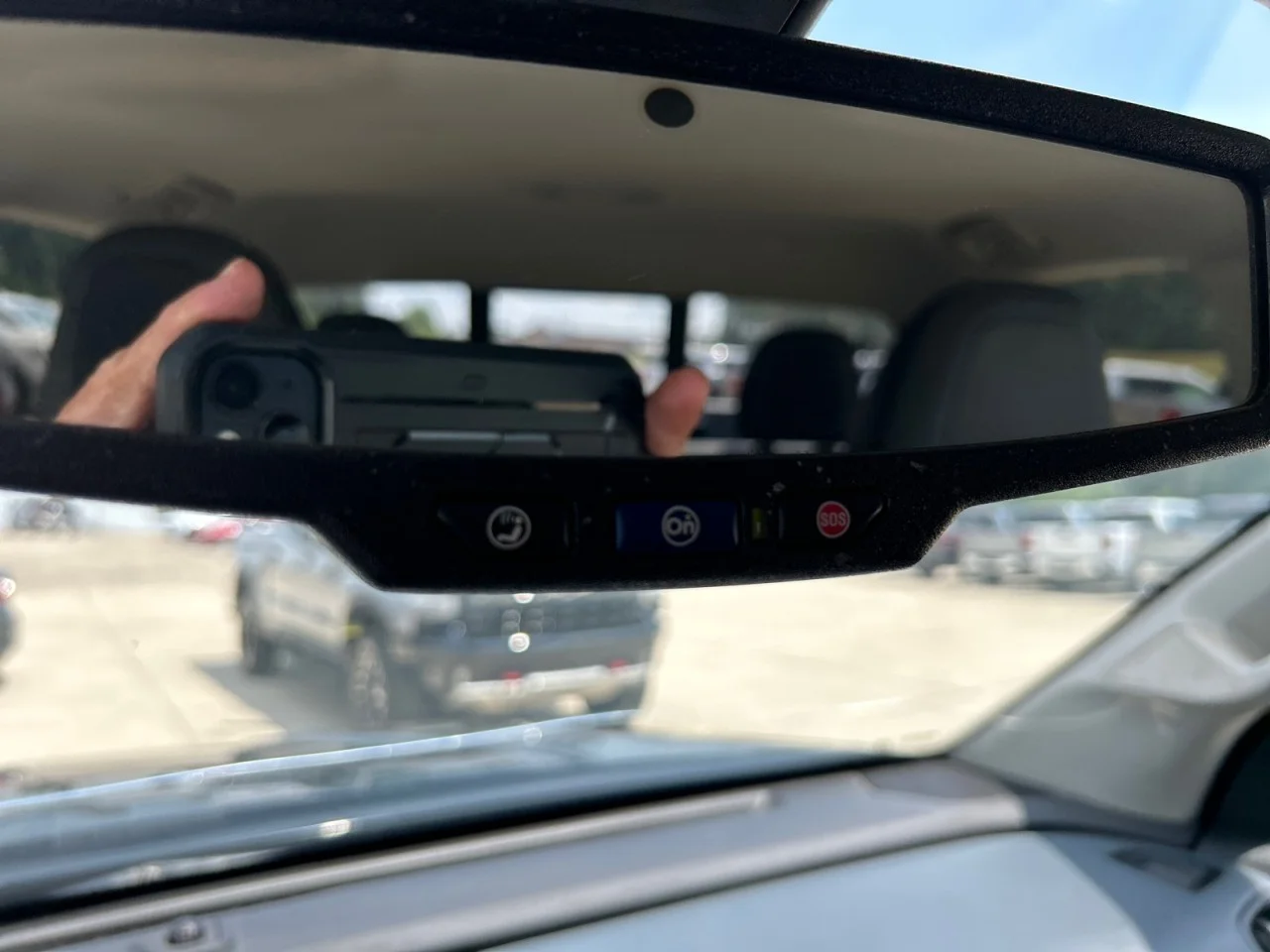 Used 2022 Black Chevrolet Z71 image 15