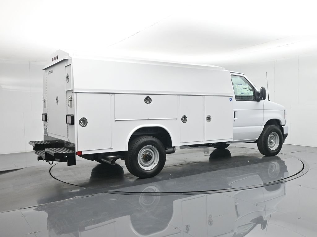 New 2026 Oxford White Ford Base image 61