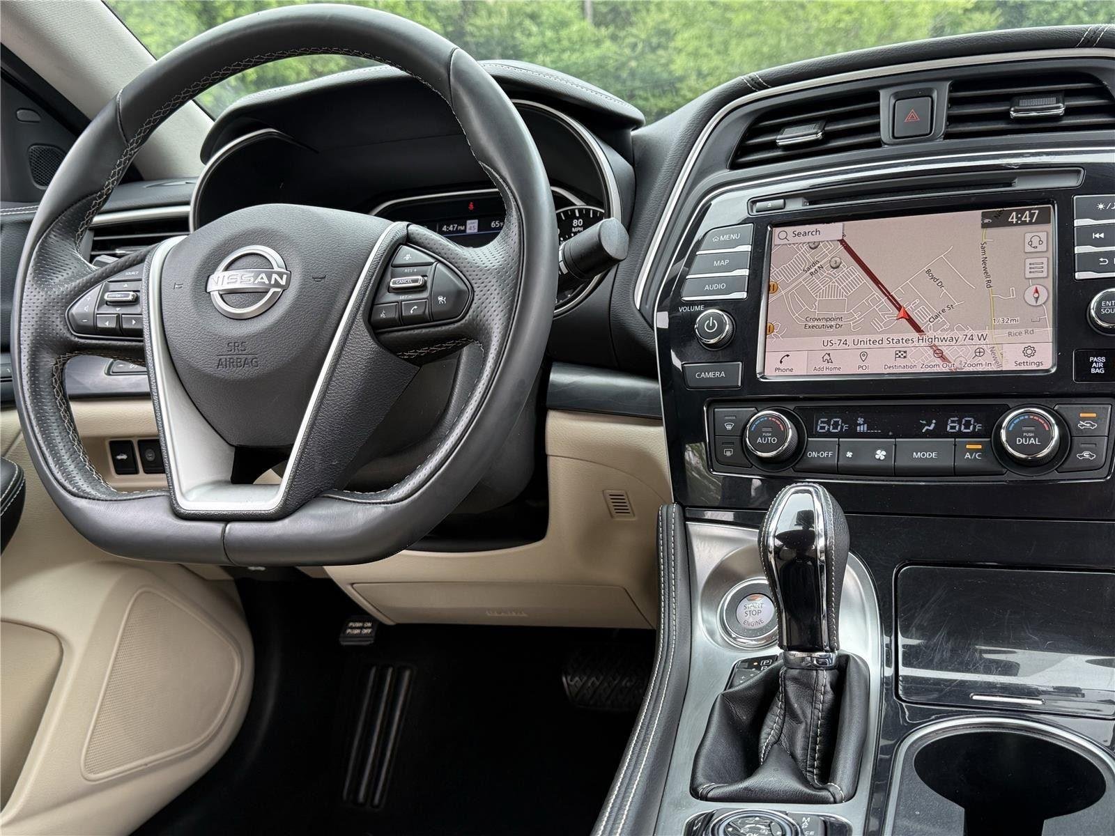 Used 2023 Pearl White Tricoat Nissan Platinum image 9