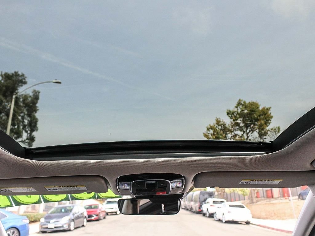 Used 2024 Black Hyundai Limited image 17