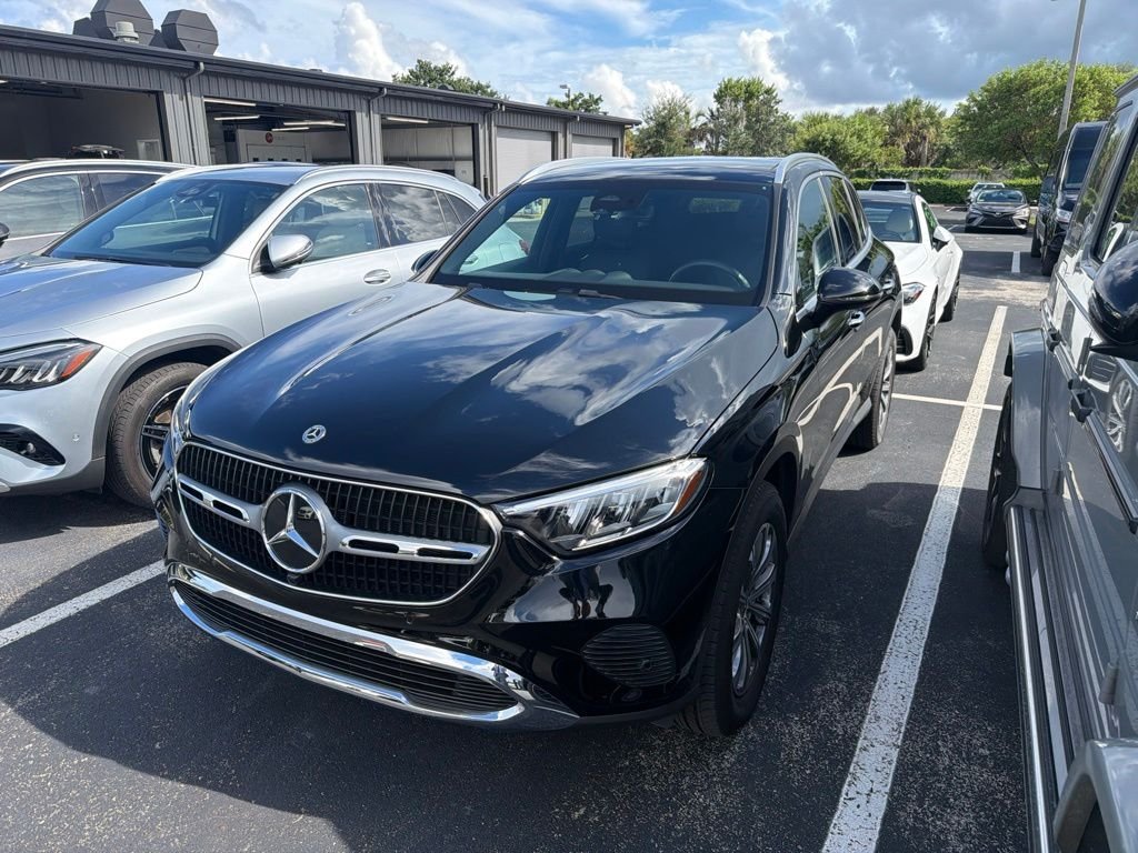 Certified Used 2026 Black Mercedes-Benz GLC 300 image 2